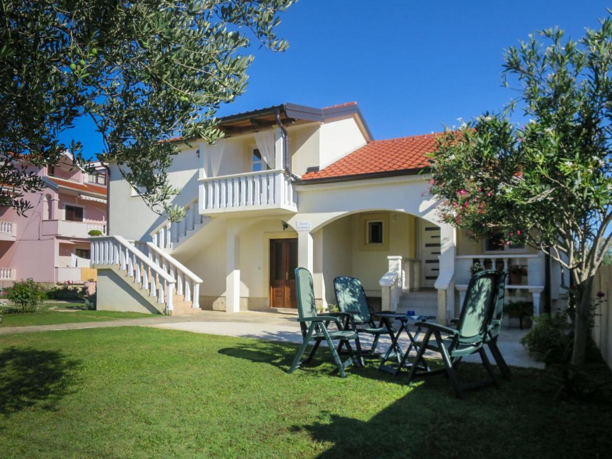 Holiday Home Tone By Interhome Привлака Экстерьер фото